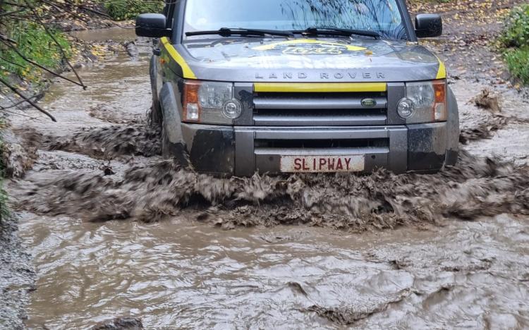 4x4 water